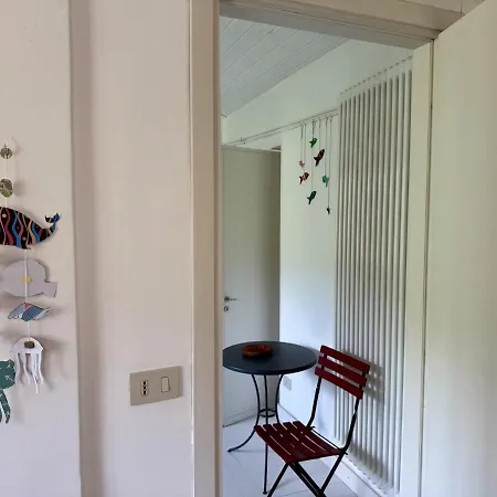 アパート A Beautiful Gardened Maria's House - By Host4u ドルチェード