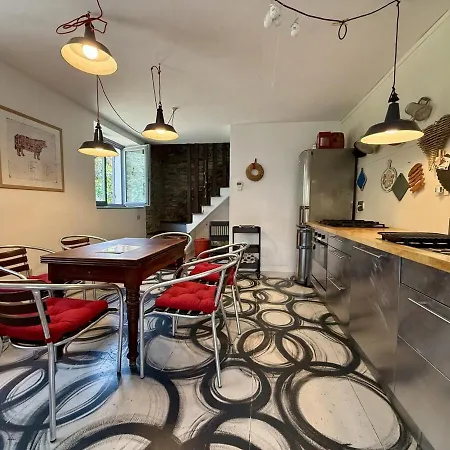 A Beautiful Gardened Maria's House - By Host4u Dolcedo