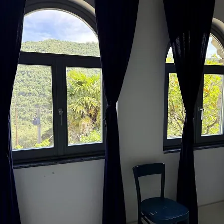 A Beautiful Gardened Maria's House - By Host4u Dolcedo