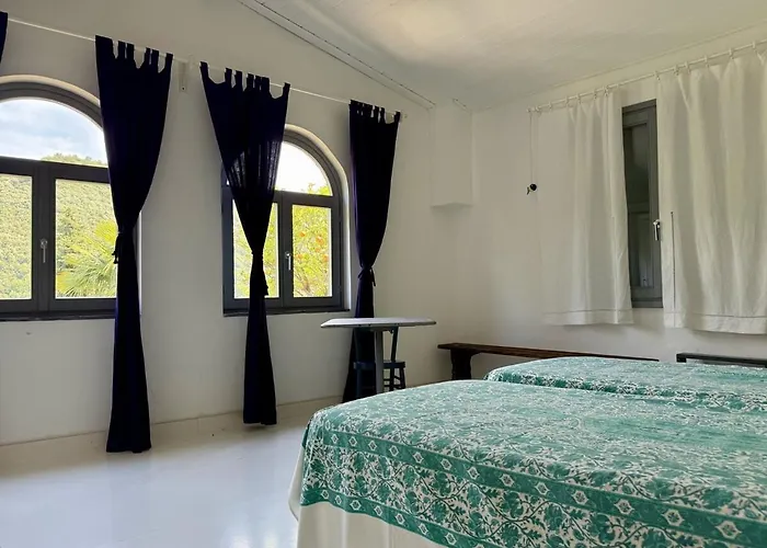 Host4u - A Beautiful Gardened Maria's House * Dolcedo